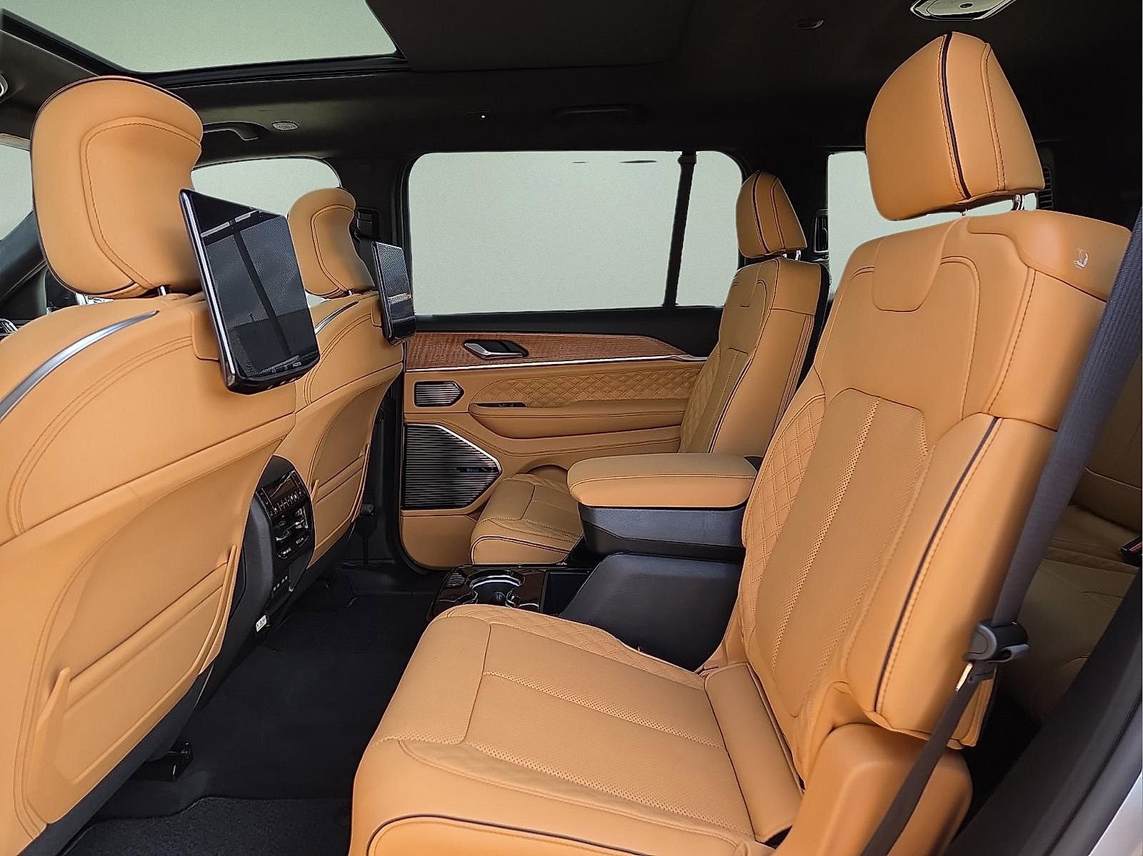 New 2026 Jeep Grand Cherokee L Summit image 11