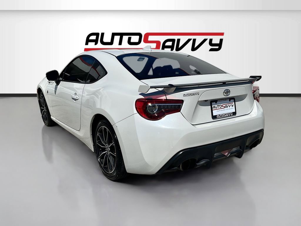 Used 2020 Toyota 86 RWD image 5