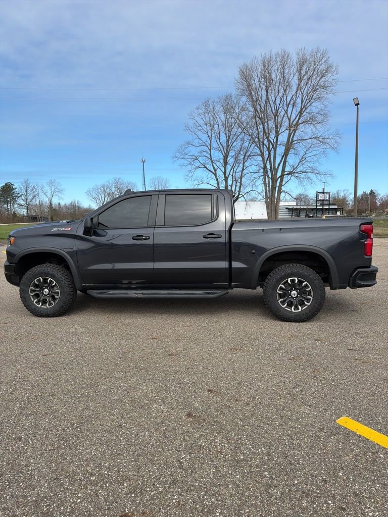 Used 2024 Chevrolet Silverado 1500 ZR2 w/ Technology Package AWD/4WD image 8