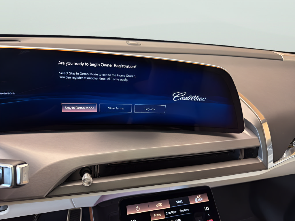 New 2027 Cadillac Vistiq Sport w/ LPO, Floor Liner Package AWD/4WD image 20