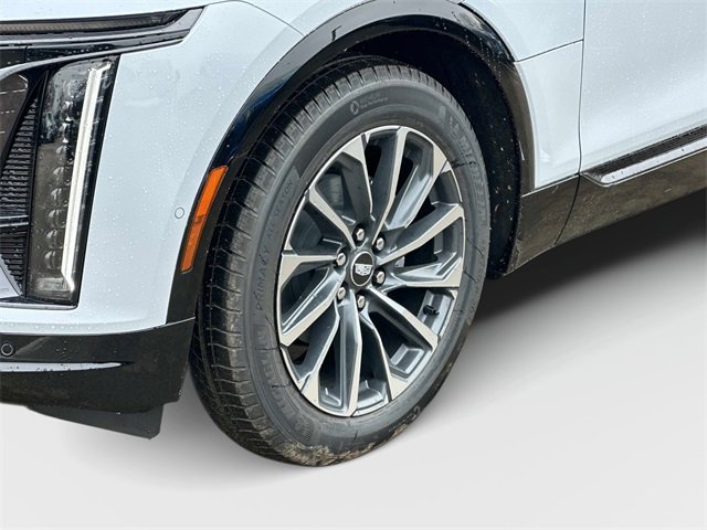 New 2026 Cadillac Lyriq Premium Sport image 17