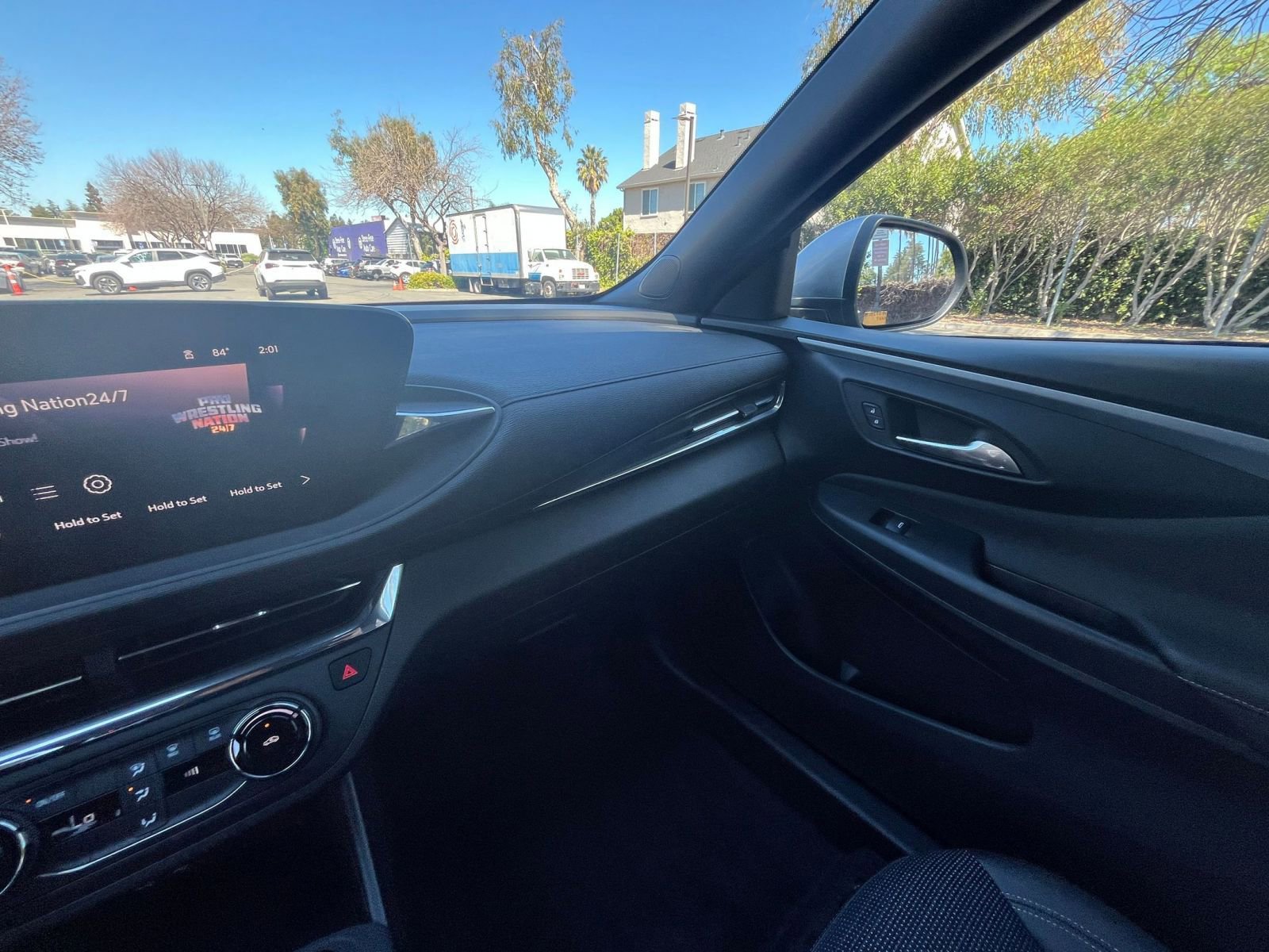 Used 2025 Buick Envista Preferred image 33