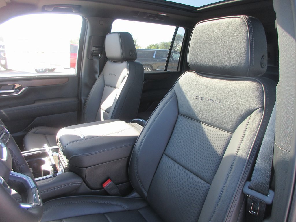 New 2026 GMC Yukon XL Denali w/ Sun & Power Step Package image 12