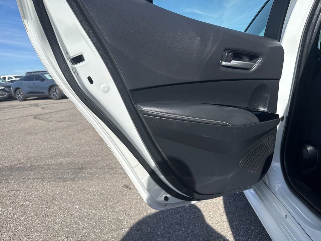 Used 2021 Toyota Corolla SE w/ Carpet Mat Package (TMS) image 27