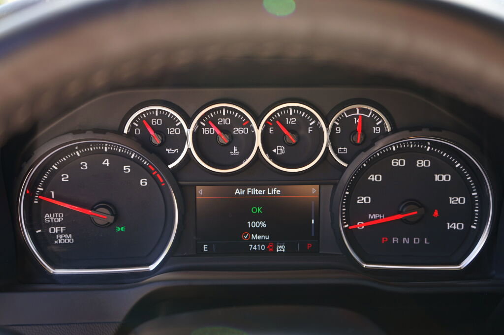 Used 2022 Chevrolet Silverado 1500 LT AWD/4WD image 26