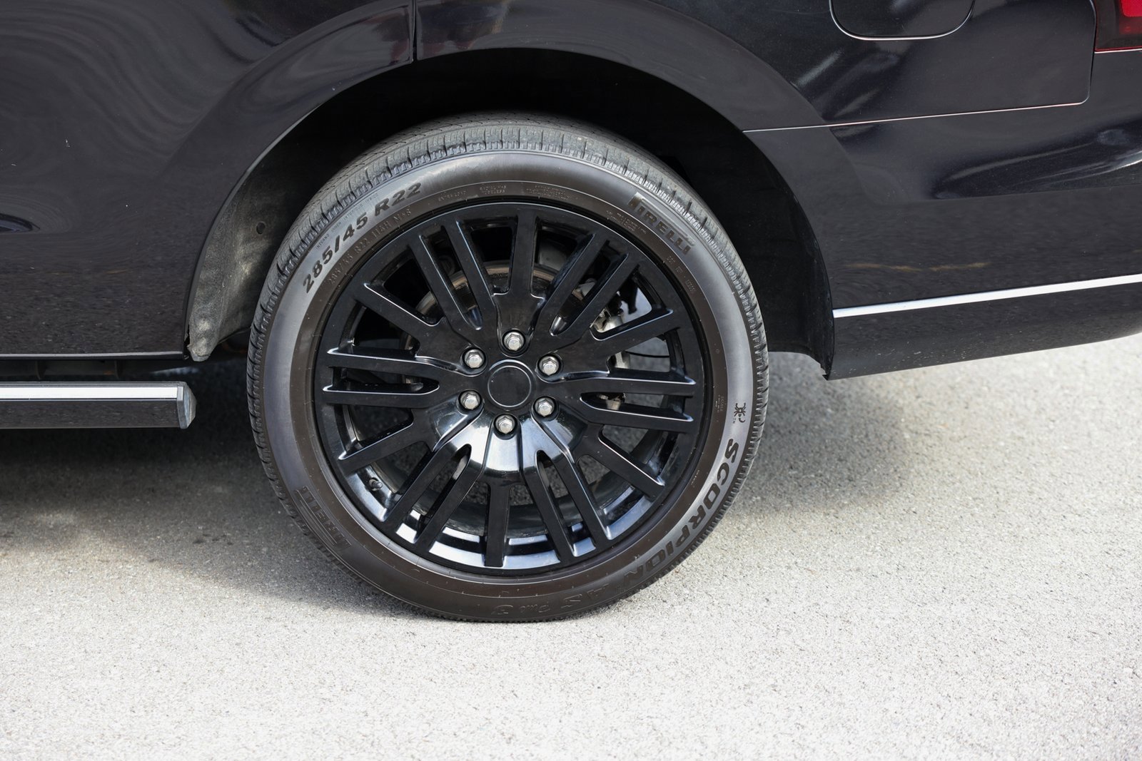 Certified 2022 Ford Expedition Platinum image 32