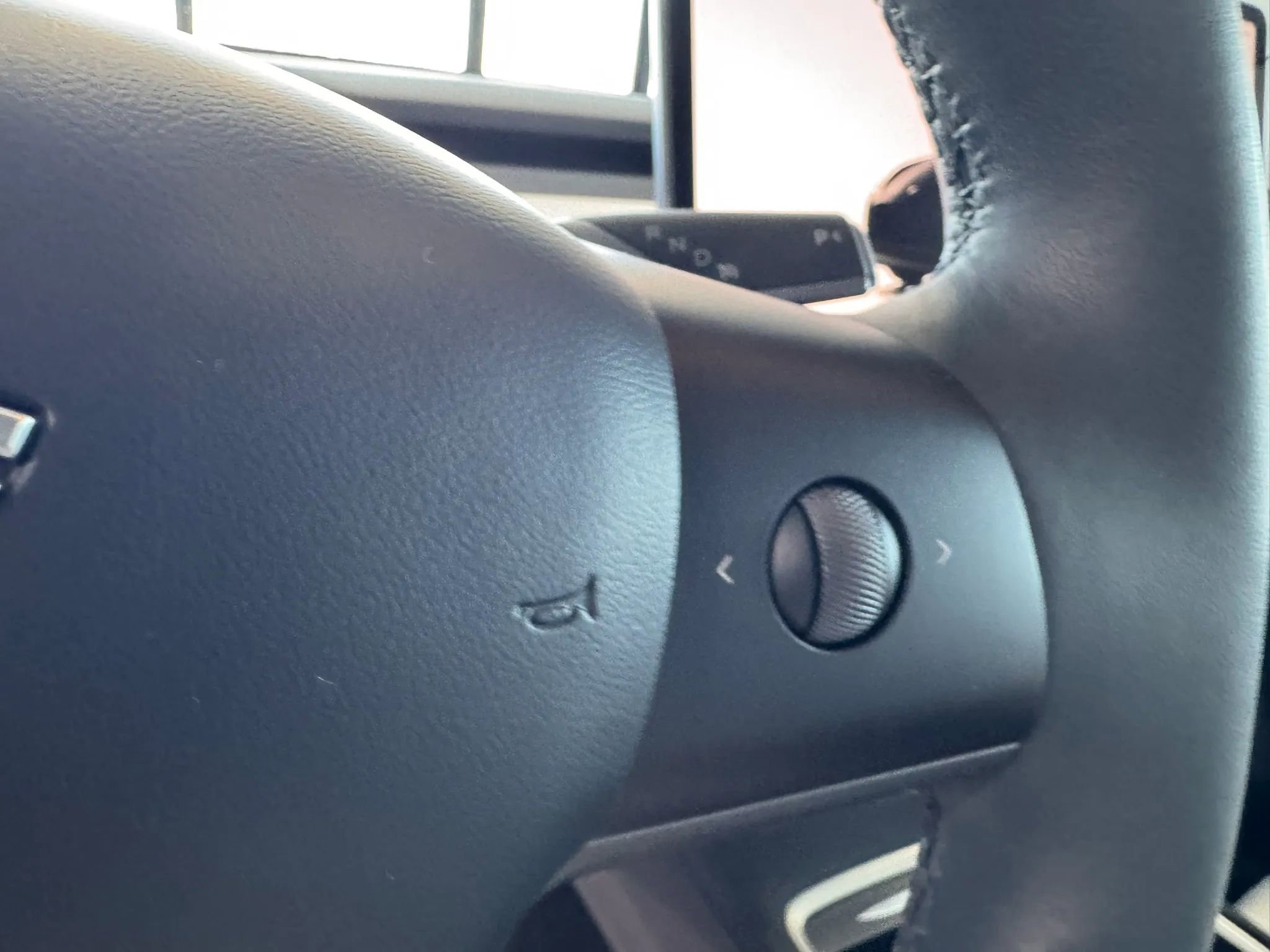 Used 2023 Tesla Model Y Long Range AWD/4WD image 28