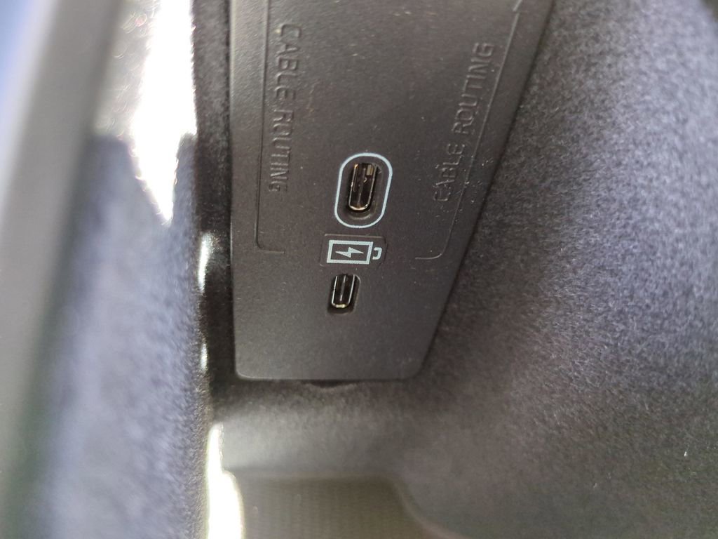 New 2026 Volvo XC60 B5 Plus AWD/4WD image 17