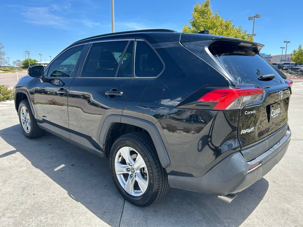 Used 2021 Toyota RAV4 XLE w/ Carpet Mat Package (TMS) AWD/4WD image 7