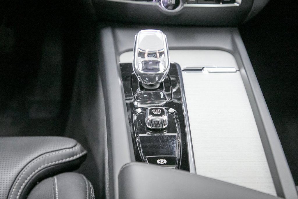 Certified 2024 Volvo V60 B5 Cross Country Ultimate image 34