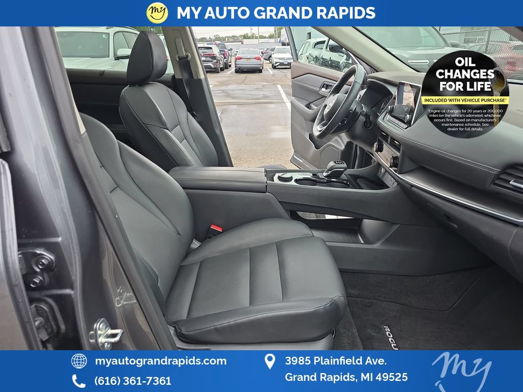 Used 2023 Nissan Rogue SV w/ SV Premium B Package AWD/4WD image 22