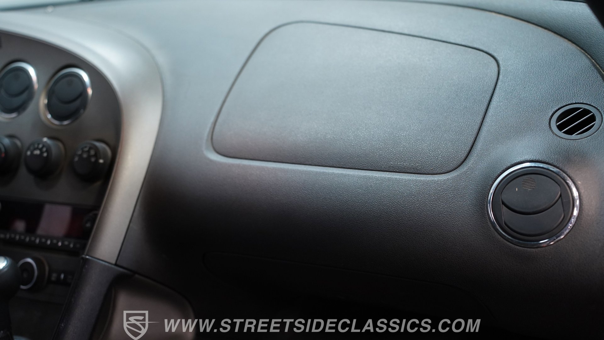 Used 2008 Pontiac Solstice GXP w/ Premium Package RWD image 38