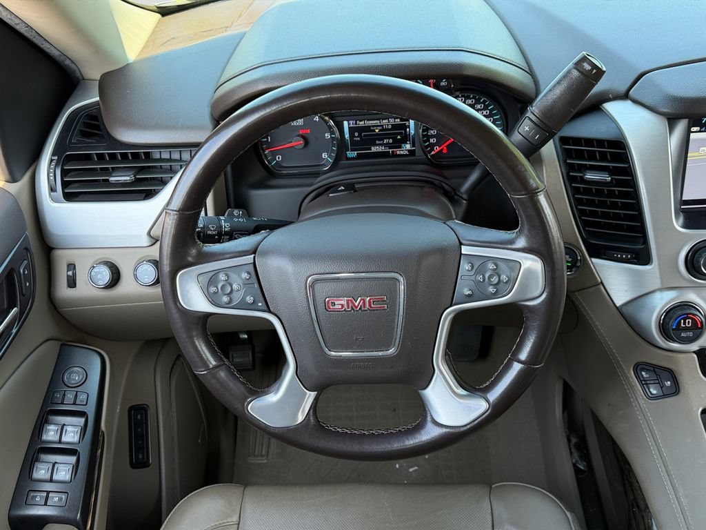 Used 2020 GMC Yukon XL SLT w/ Premium Edition AWD/4WD image 18