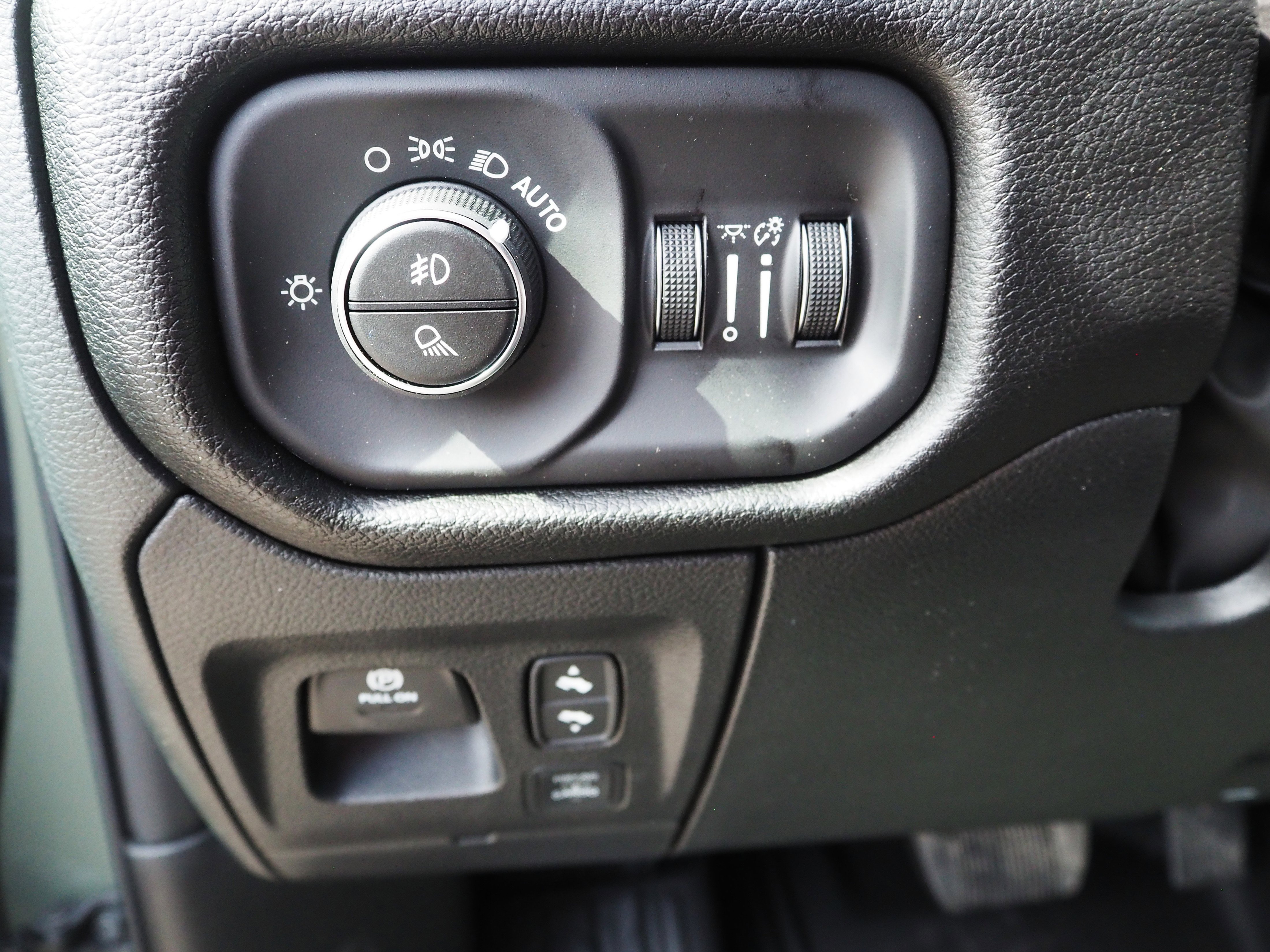 New 2026 RAM 1500 Laramie w/ Night Edition image 26