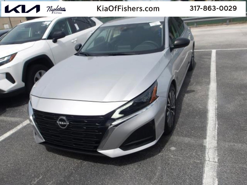 Used 2024 Nissan Altima 2.5 SV