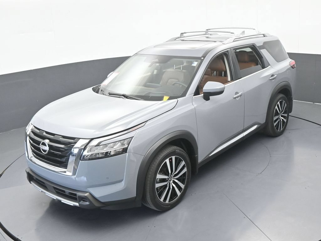 Used 2024 Nissan Pathfinder Platinum AWD/4WD image 50