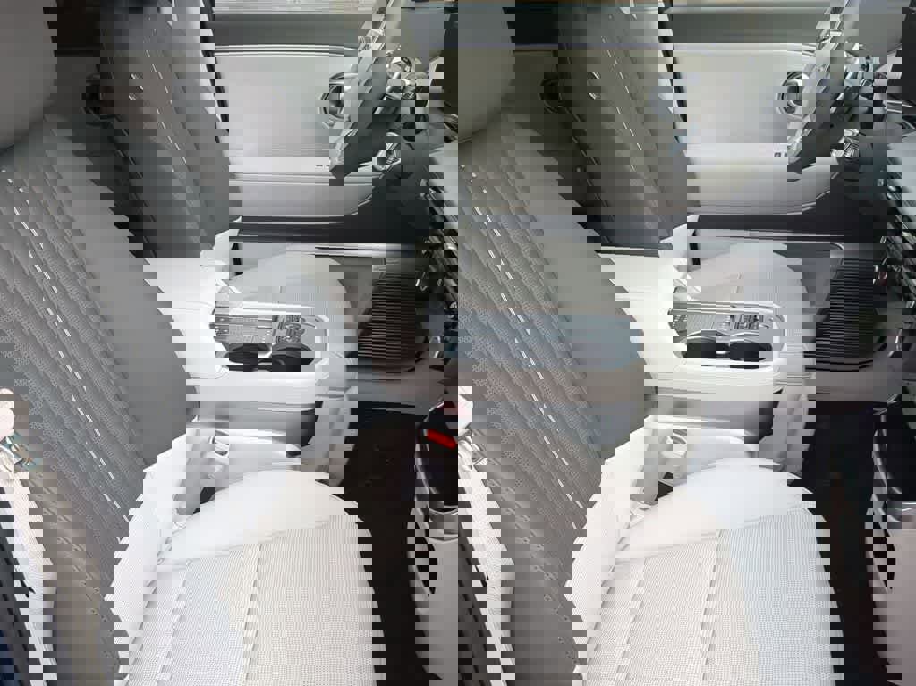 New 2026 Hyundai Ioniq 9 Calligraphy image 24