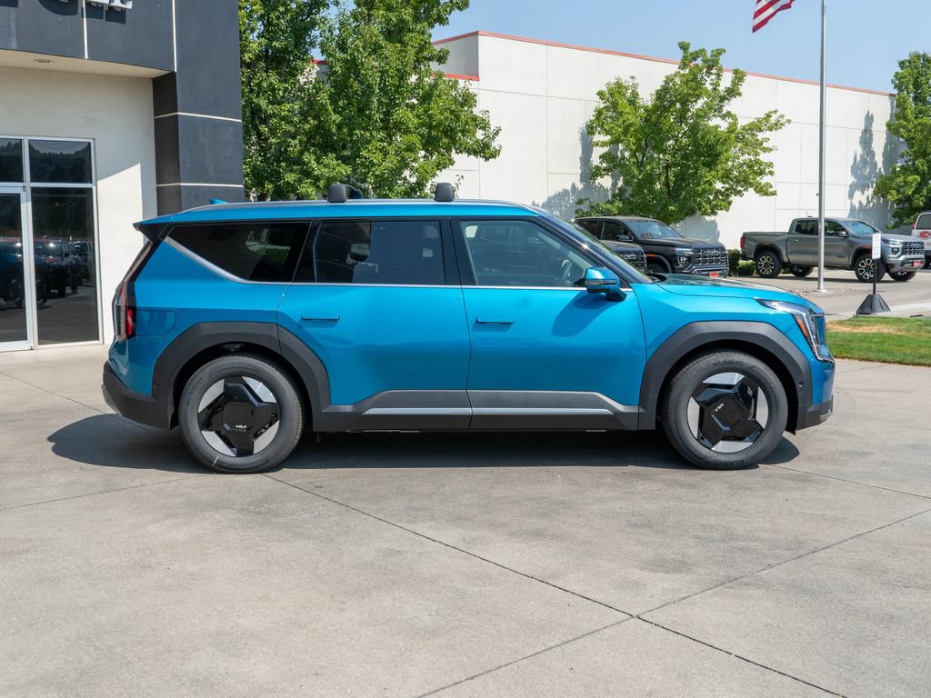 New 2026 Kia EV9 Wind AWD/4WD image 8