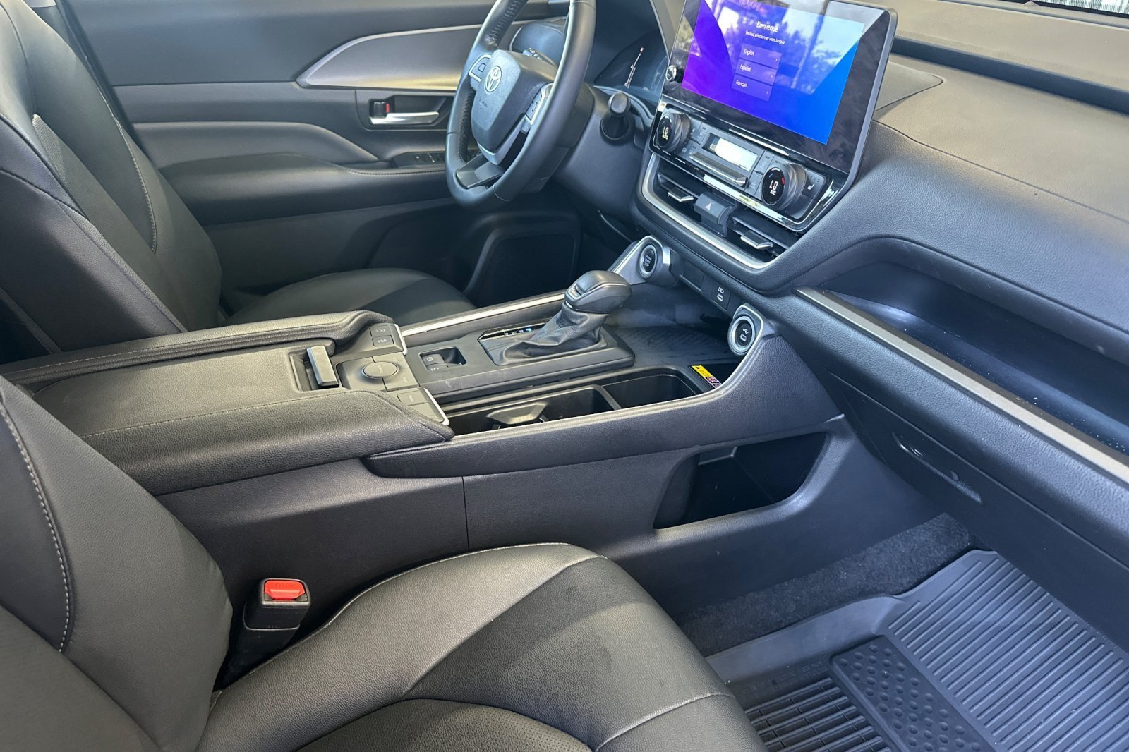 Certified 2024 Toyota Grand Highlander FWD image 16