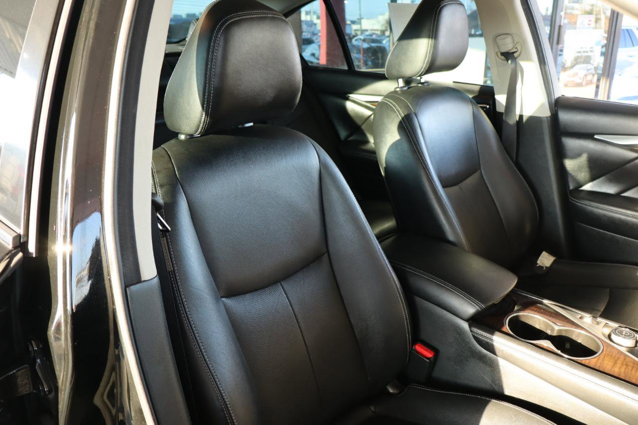 Used 2016 INFINITI Q50 3.0t Premium w/ Driver Assistance Package image 38
