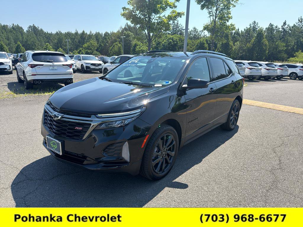 Certified 2023 Chevrolet Equinox RS w/ RS Leather Package AWD/4WD image 3