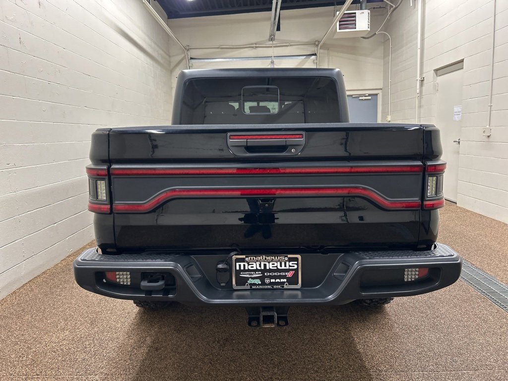 Used 2023 Jeep Gladiator Willys image 3
