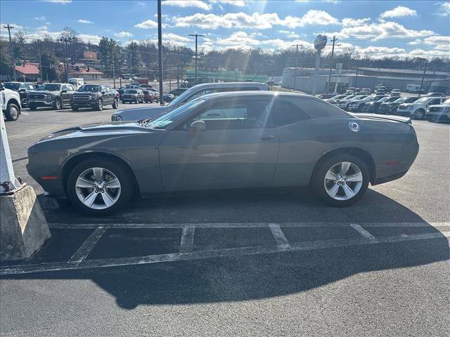 Used 2023 Dodge Challenger SXT image 4