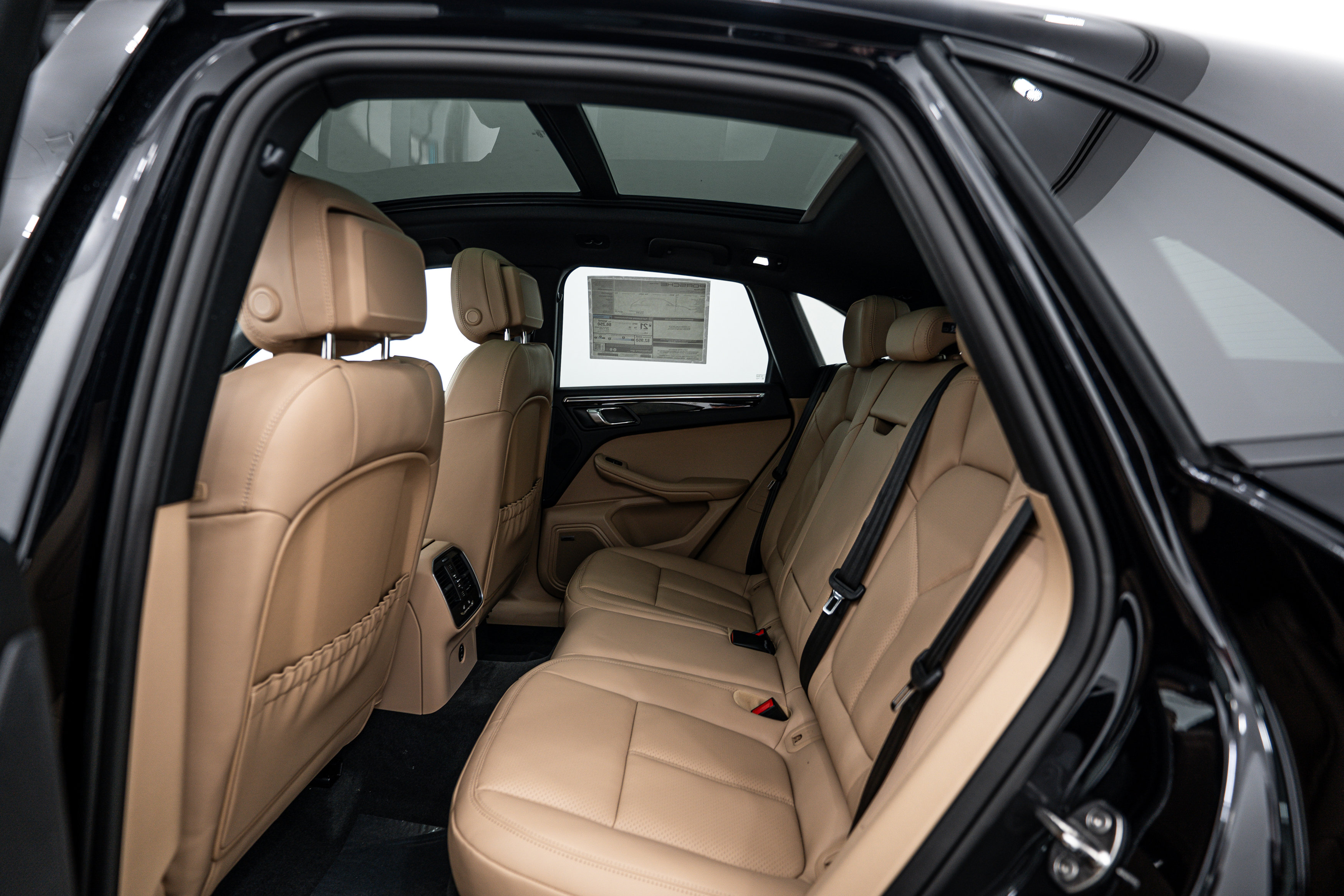 New 2026 Porsche Macan image 23