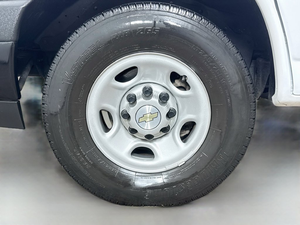 Used 2021 Chevrolet Express 2500 LS w/ Driver Convenience Package RWD image 35