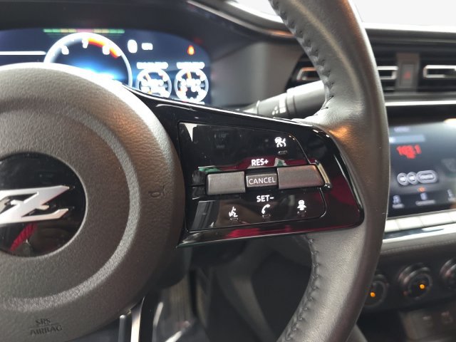 Used 2025 Nissan Z Sport w/ Floor Mat Package RWD image 18