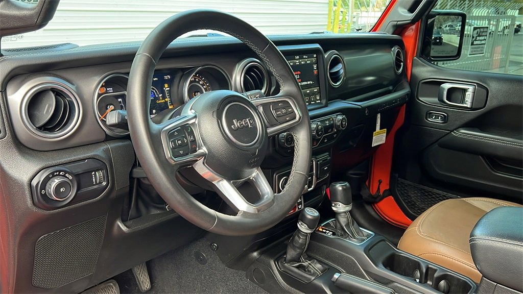 Used 2023 Jeep Wrangler Unlimited Rubicon w/ Xtreme 35 Tire Package image 10