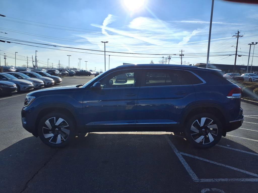 New 2025 Volkswagen Atlas Cross Sport SEL image 3