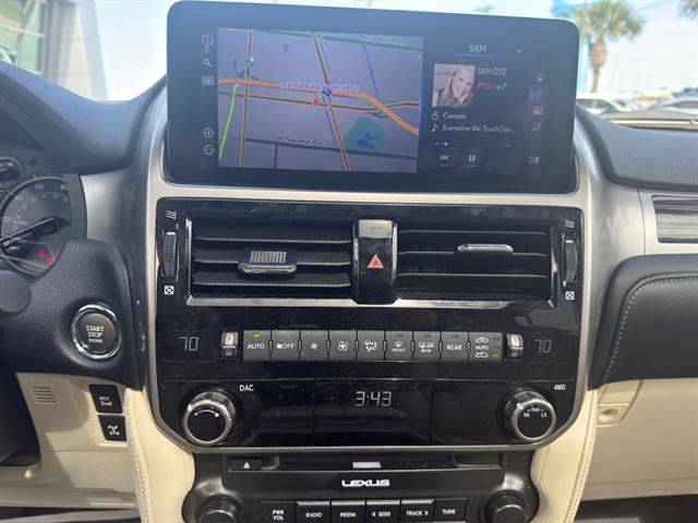 Used 2023 Lexus GX 460 Premium w/ Accessory Package AWD/4WD image 14