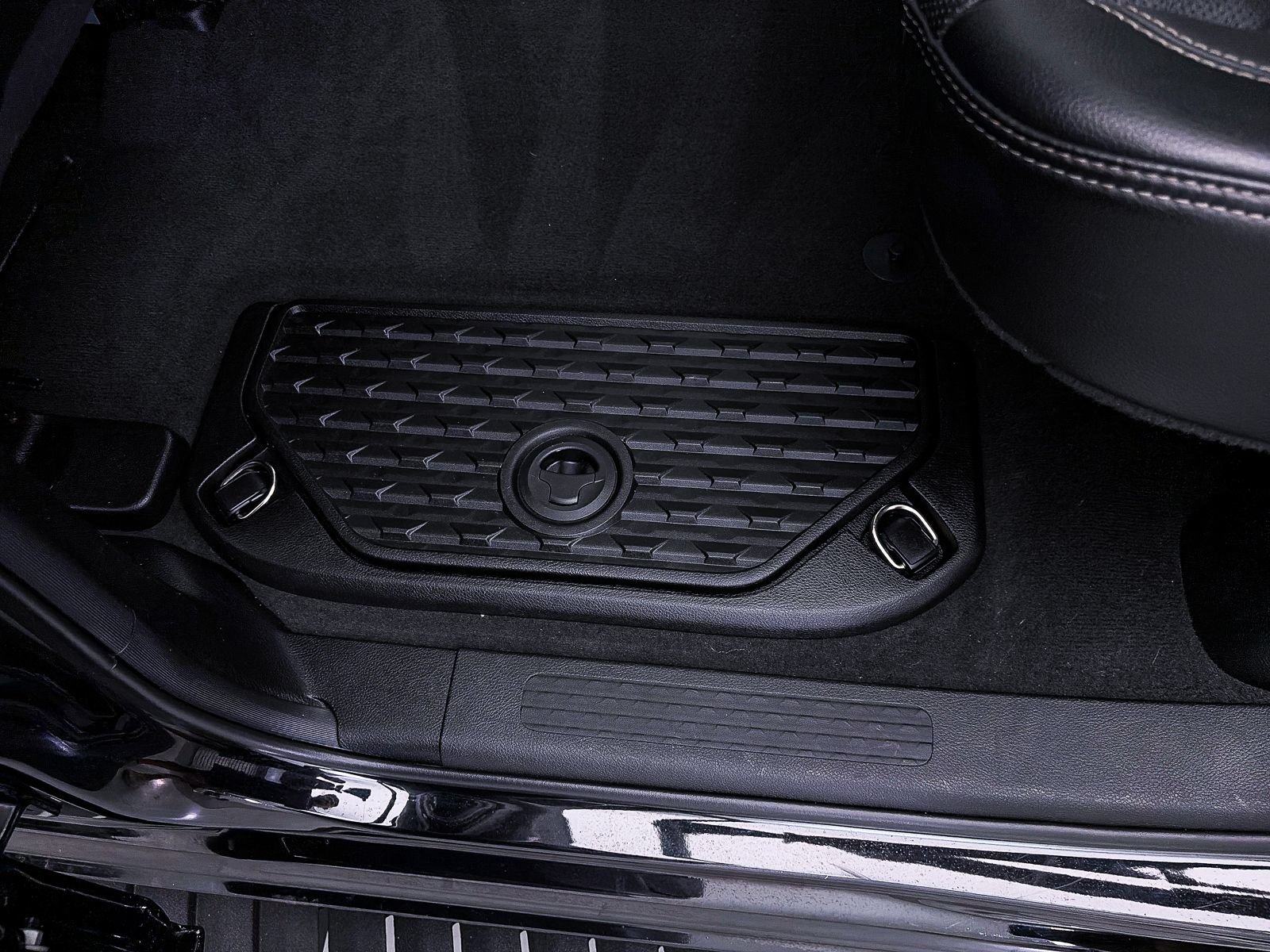 Used 2022 RAM 1500 Rebel w/ Rebel Level 2 Equipment Group AWD/4WD image 9