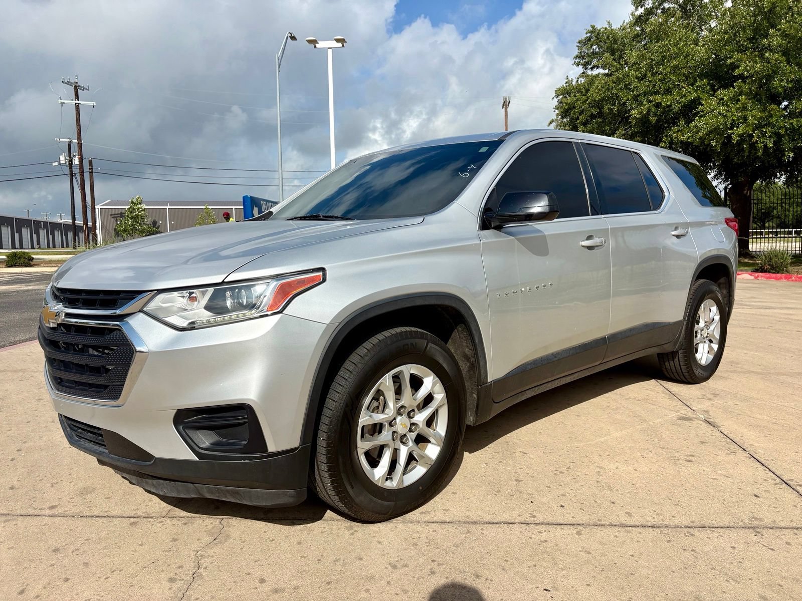 Used 2019 Chevrolet Traverse LS FWD image 9