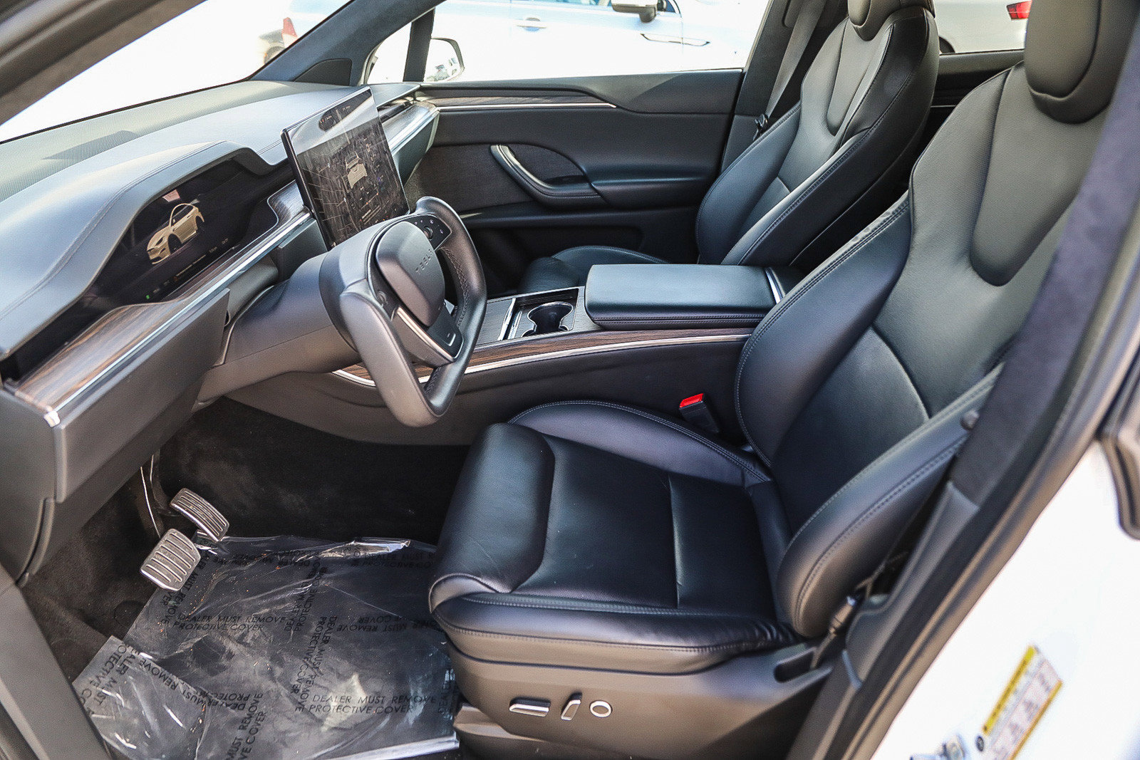 Used 2023 Tesla Model X AWD/4WD image 17