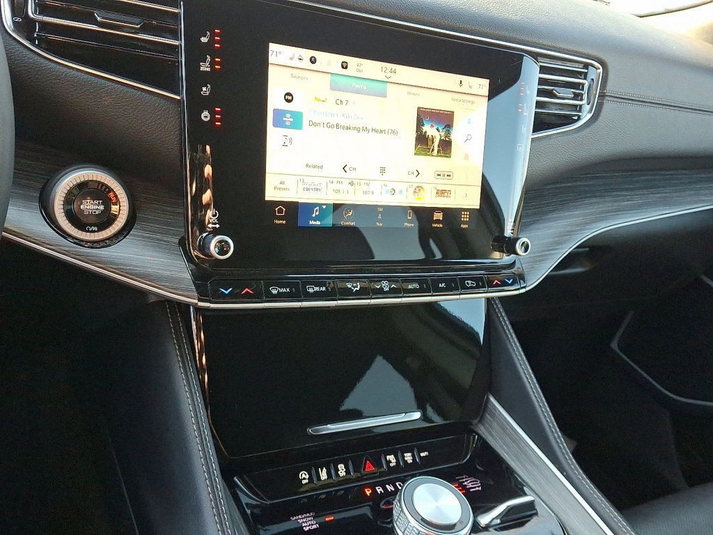 Used 2024 Jeep Wagoneer Series III image 27