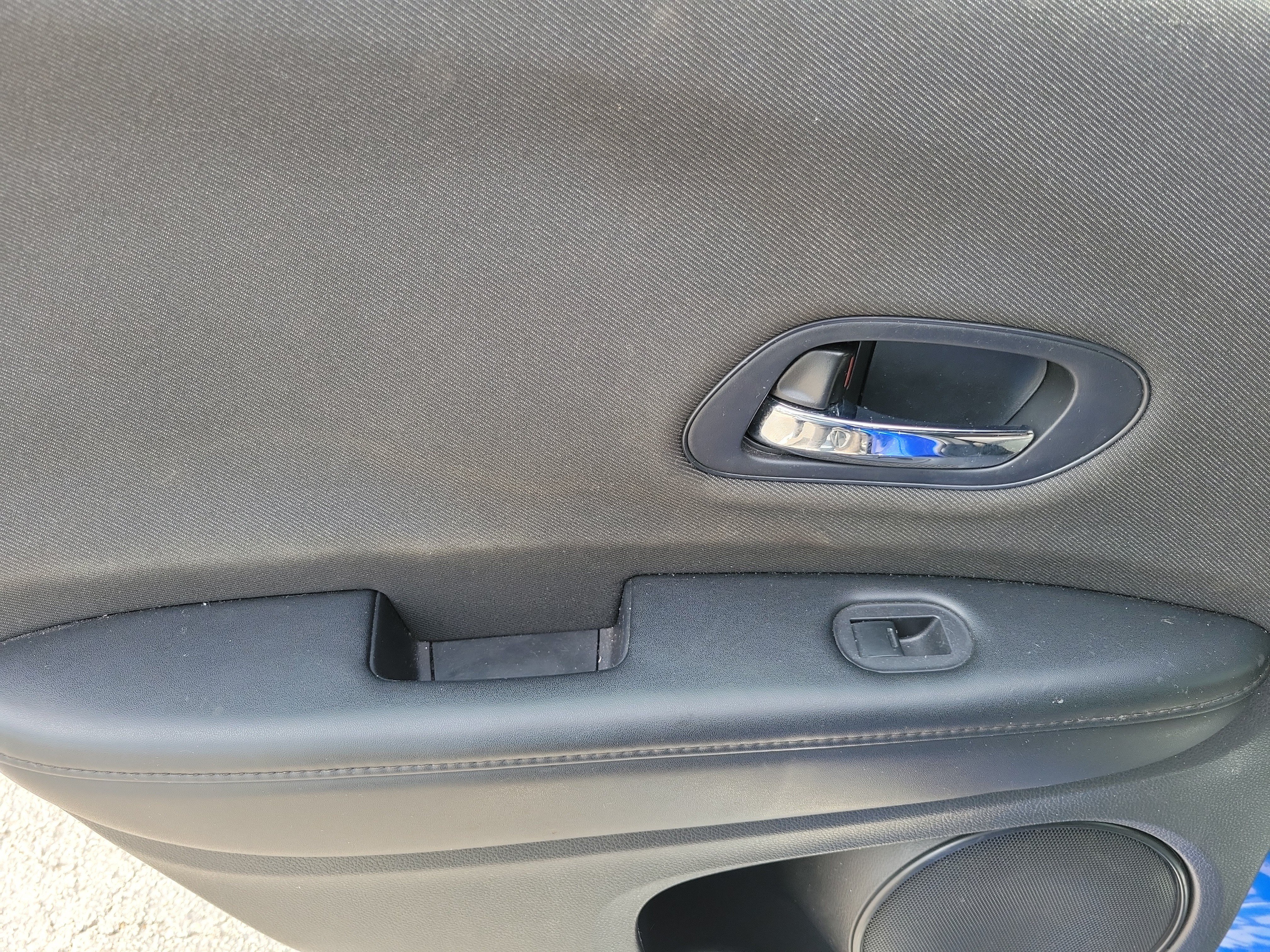 Certified 2020 Honda HR-V Sport image 16