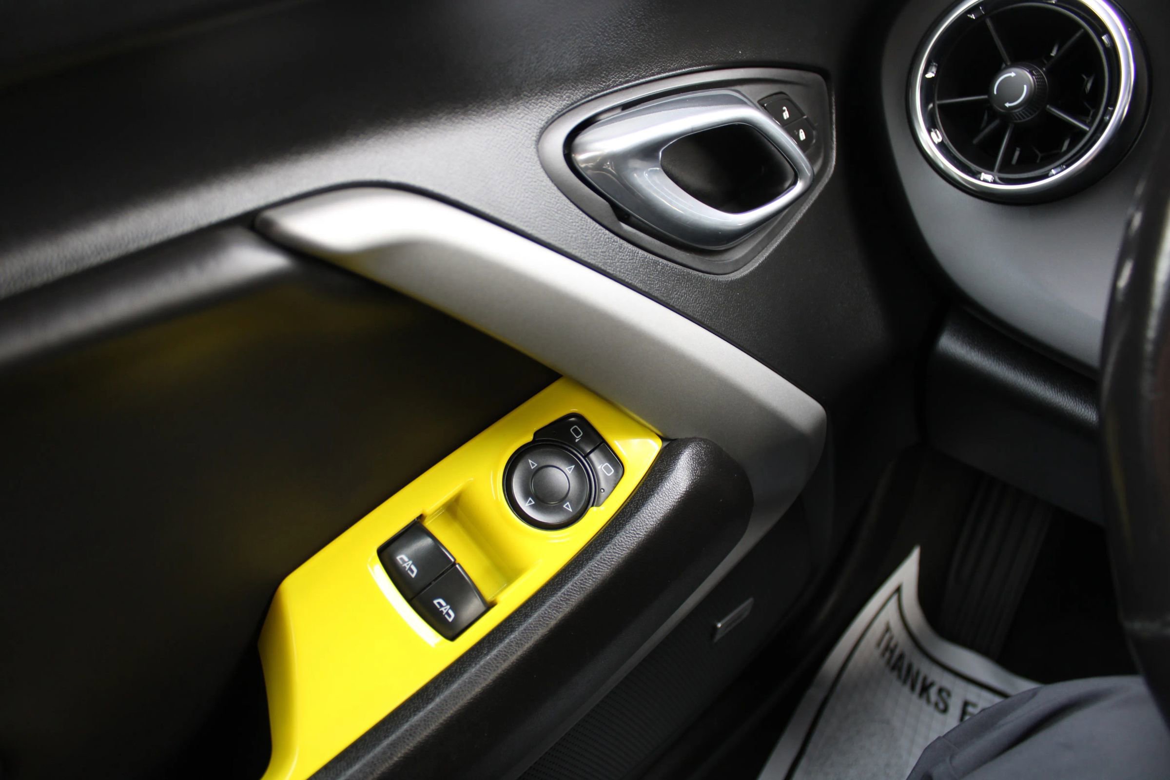 Used 2019 Chevrolet Camaro LT w/ Technology Package image 29