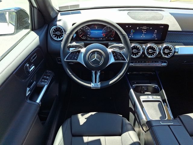 Used 2026 Mercedes-Benz GLB 250 4MATIC image 14