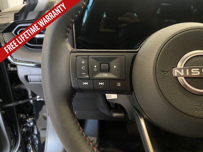 New 2026 Nissan Kicks SR w/ SR Premium Package FWD image 34