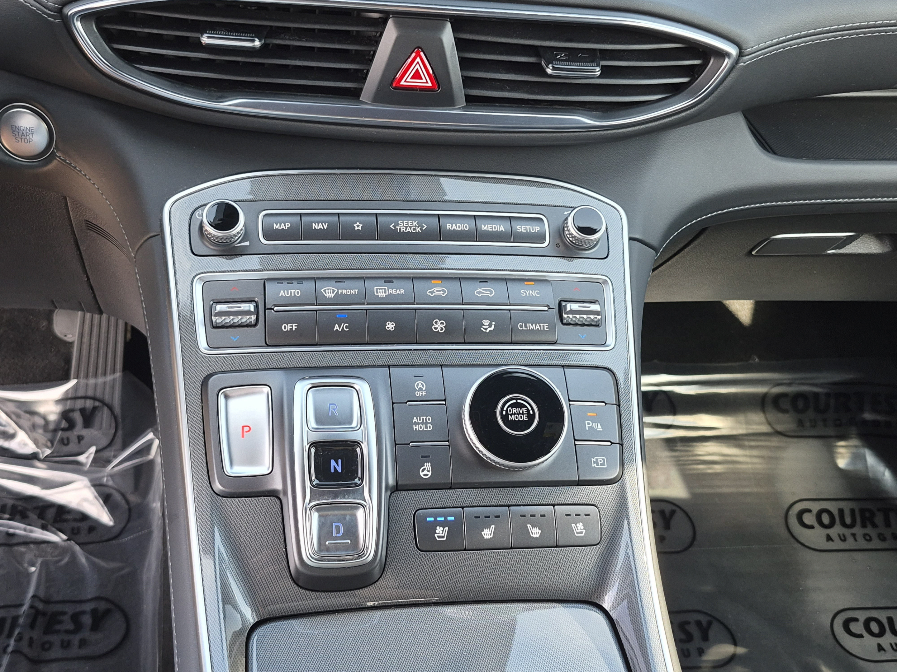 Used 2023 Hyundai Santa Fe Calligraphy FWD image 27