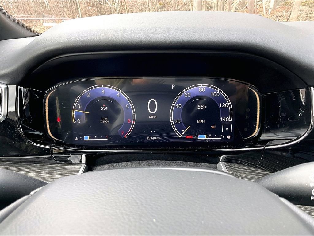 Used 2022 Jeep Wagoneer Series III AWD/4WD image 25