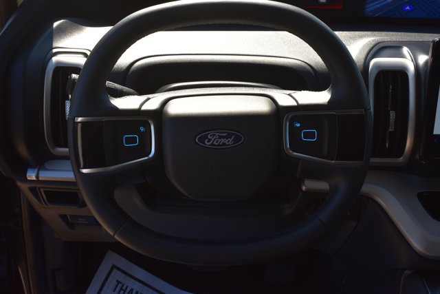 Used 2025 Ford Expedition Max Active RWD image 21