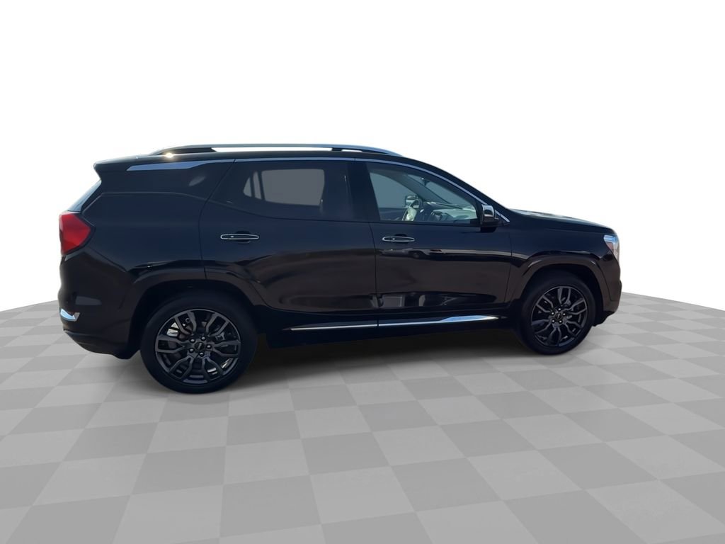 Certified 2024 GMC Terrain Denali w/ Black Diamond Edition image 9
