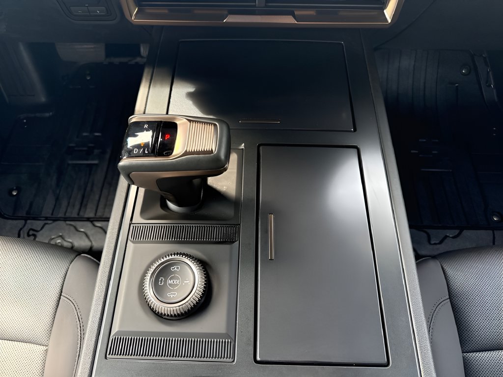 Used 2024 GMC Hummer EV 2X AWD/4WD image 19