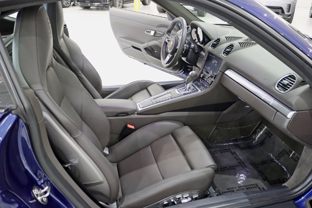 Used 2022 Porsche 718 Cayman S RWD image 28