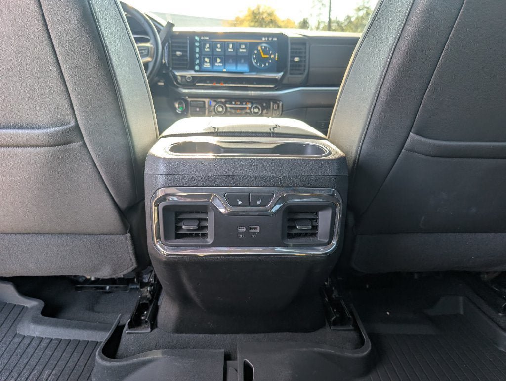 Used 2024 Chevrolet Silverado 3500 LTZ w/ LTZ Plus Package AWD/4WD image 29