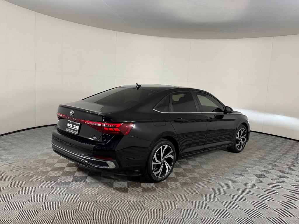 Used 2025 Volkswagen Jetta SEL FWD image 5