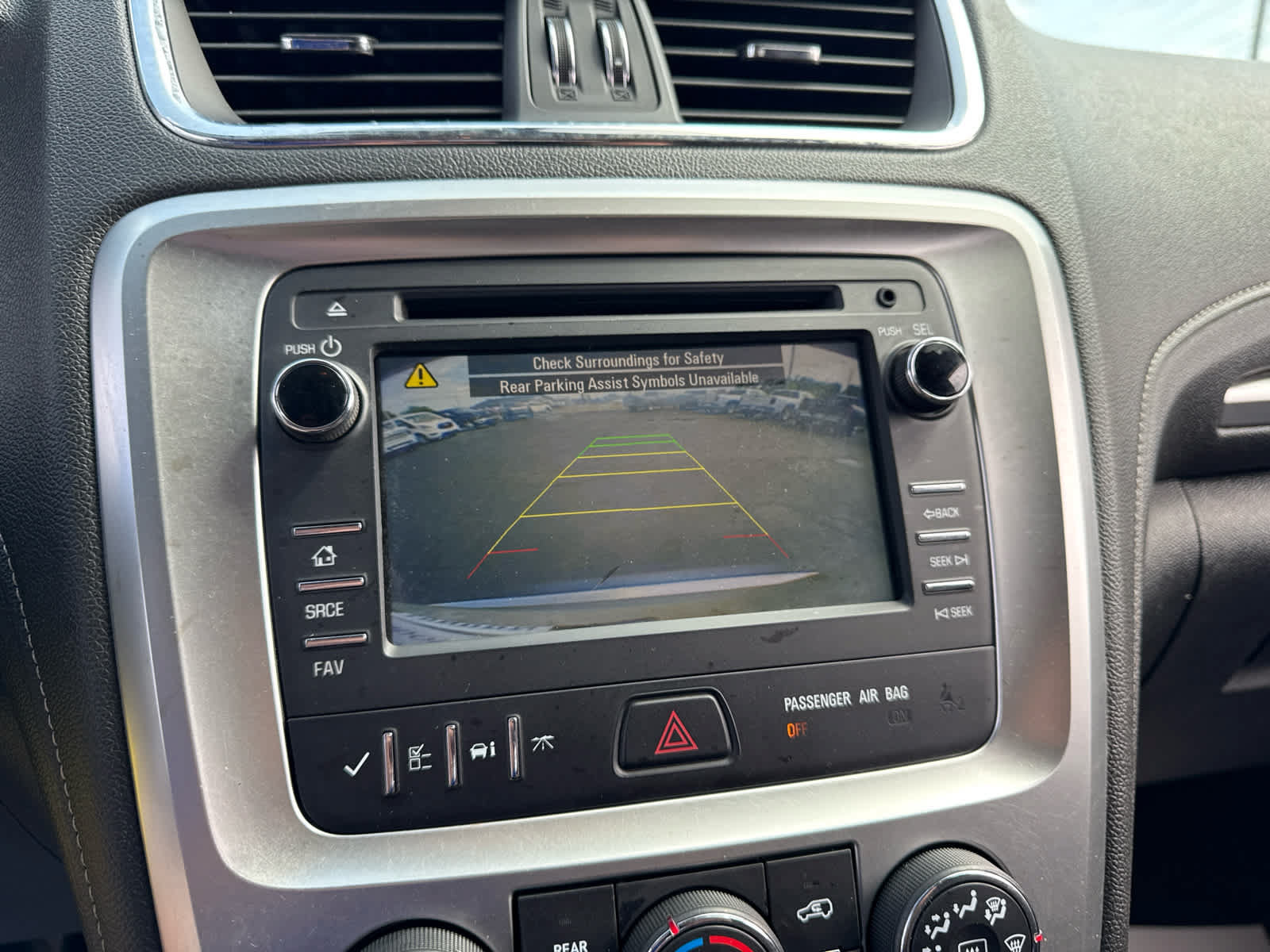 Used 2015 GMC Acadia SLE FWD image 15